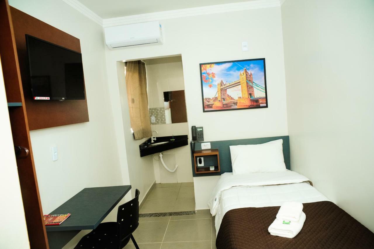 London Executive Hotel Cafelândia Kültér fotó