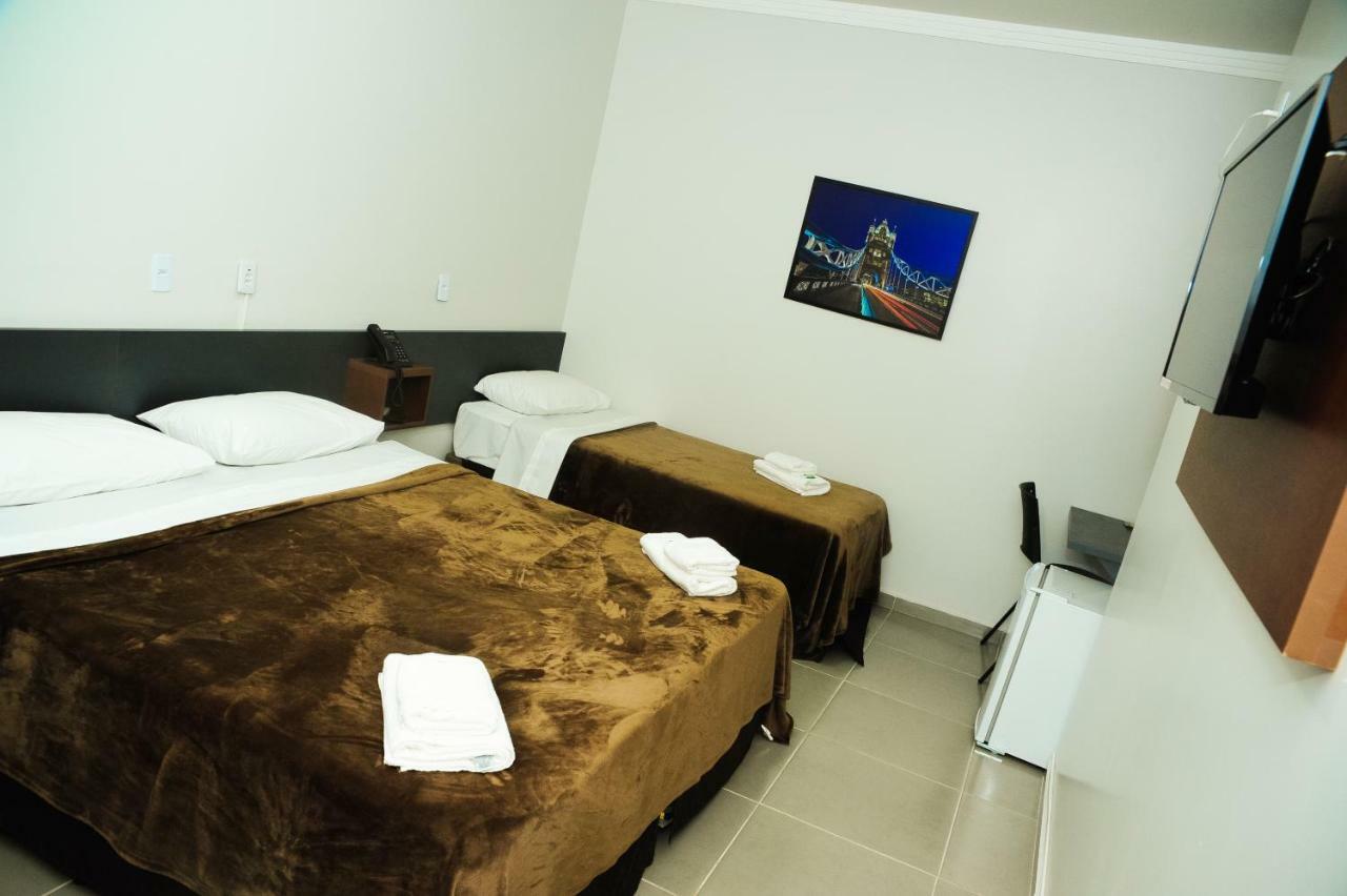 London Executive Hotel Cafelândia Kültér fotó