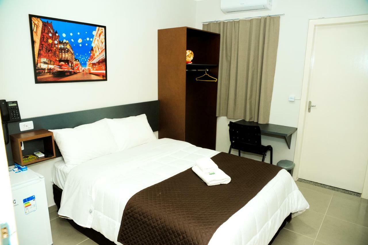 London Executive Hotel Cafelândia Kültér fotó