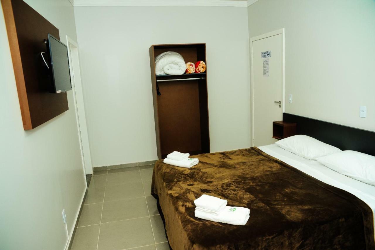 London Executive Hotel Cafelândia Kültér fotó