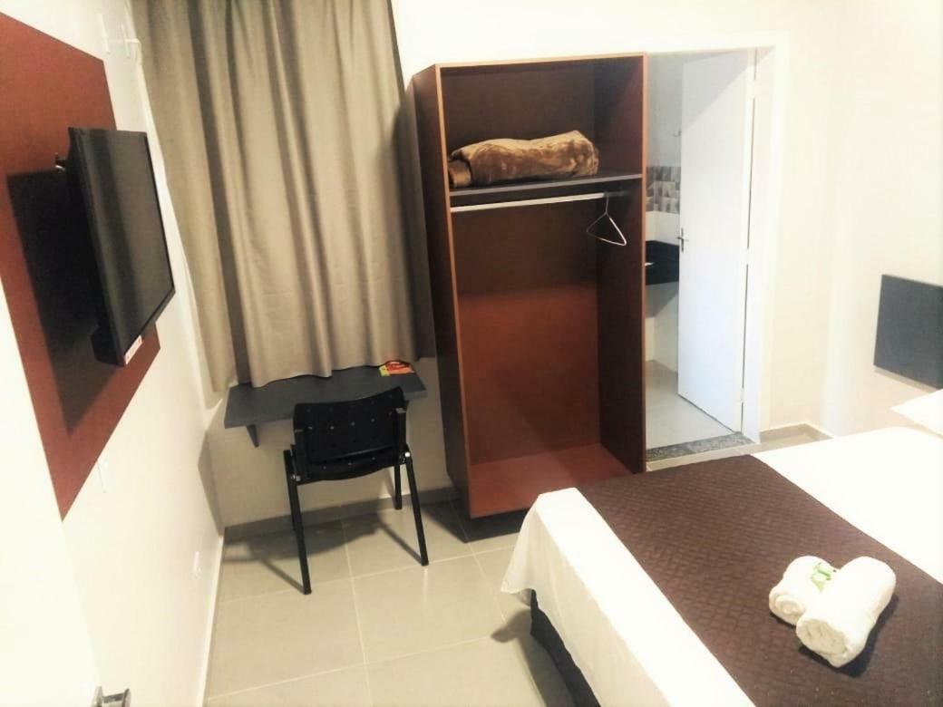 London Executive Hotel Cafelândia Kültér fotó