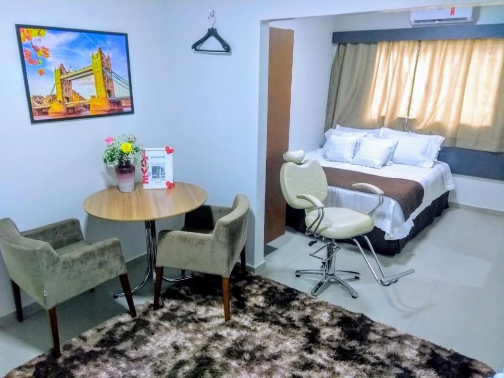 London Executive Hotel Cafelândia Kültér fotó